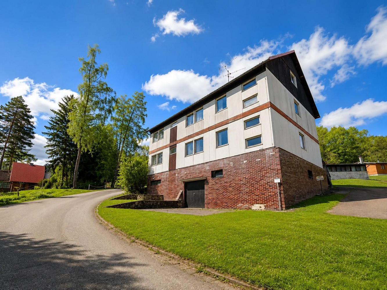 Prodej chaty/chalupy 280 m² s pozemkem 330 m² – fotografie 2