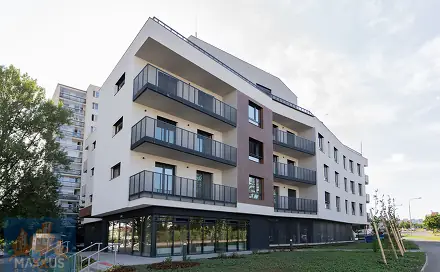 Pronájem bytu 1+kk 31 m², Milánská, Praha 10 - Horní Měcholupy