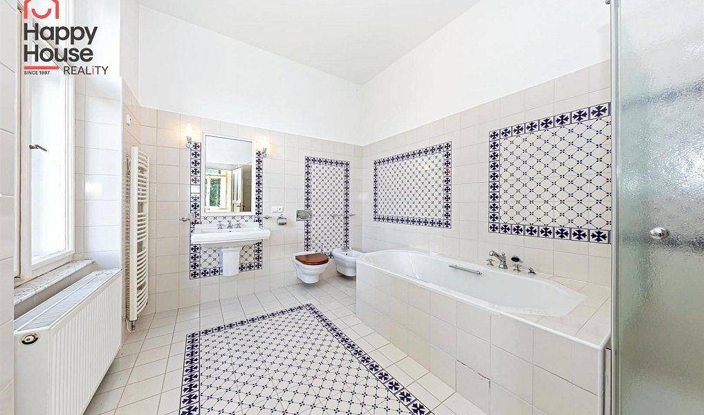 Pronájem domu 827 m² s pozemkem 8 770 m², Praha – náhled fotky 17