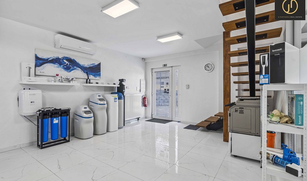 Prodej kanceláře 228 m², Beroun – náhled fotky 9