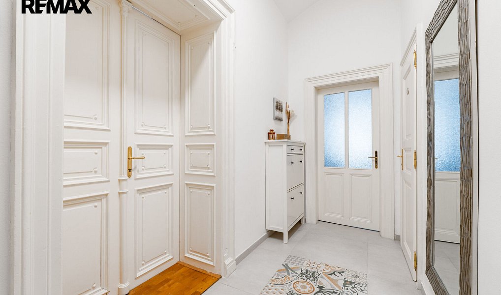 Pronájem bytu 2+1 86 m², Praha – náhled fotky 16