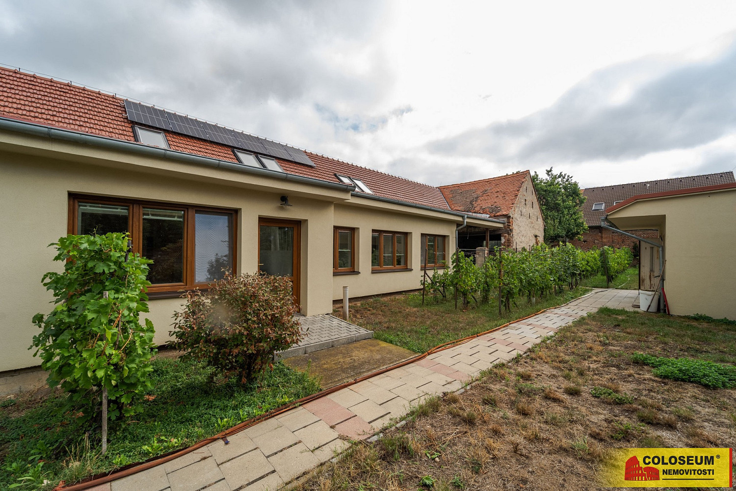 Prodej domu 165 m² s pozemkem 1 205 m²