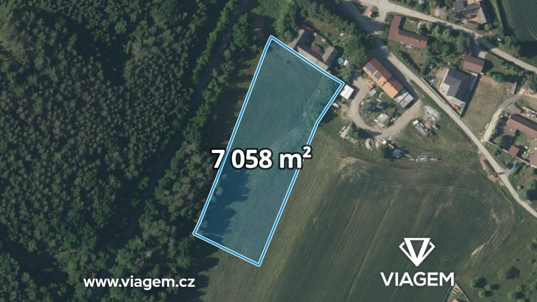 Prodej pole 1 764 m²