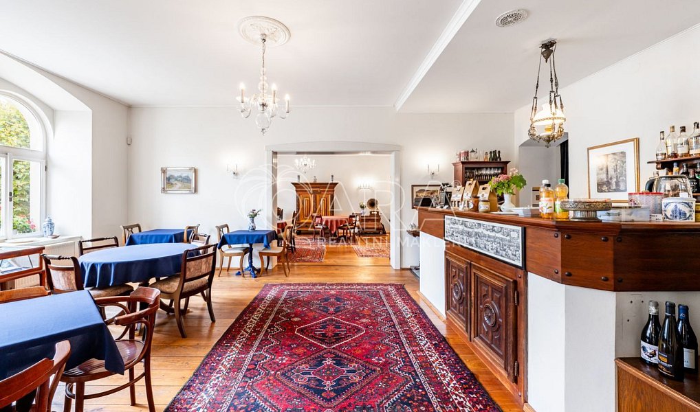 Prodej domu 377 m² s pozemkem 577 m², Radnice – náhled fotky 4