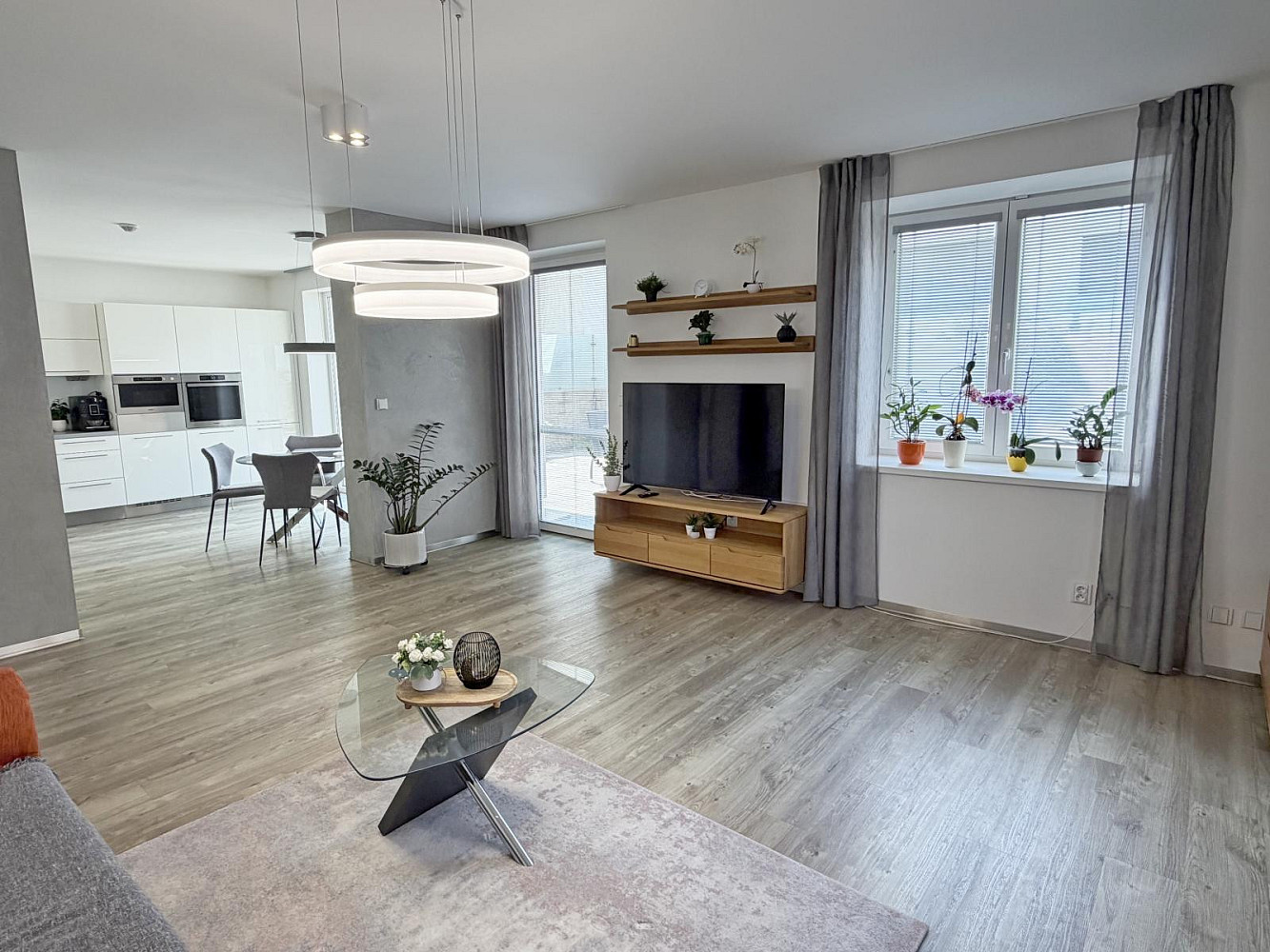 Pronájem bytu 2+kk 74 m²
