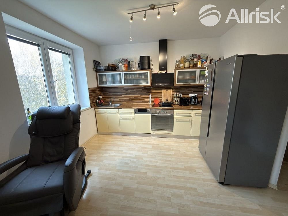Pronájem bytu 2+kk 57 m² – fotografie 2