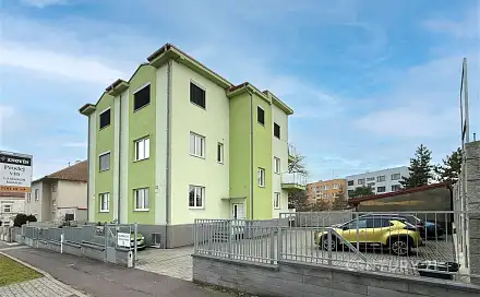 Prodej bytu 2+kk 64 m², Znojmo