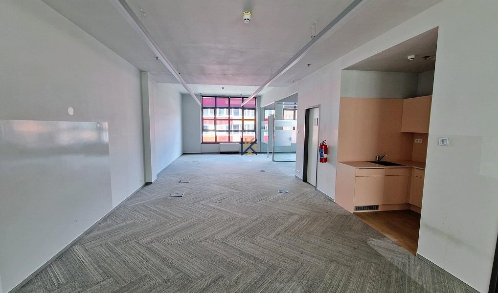 Pronájem kanceláře 434 m², Praha – náhled fotky 4