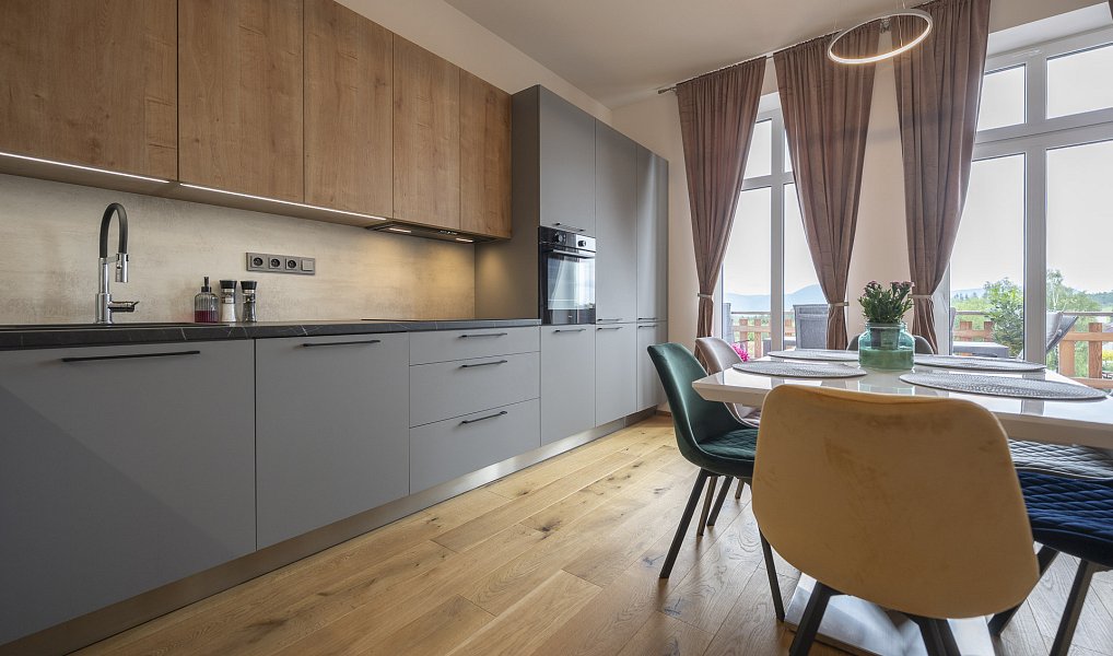 Prodej ubytovacího objektu 160 m², Žacléř – náhled fotky 7