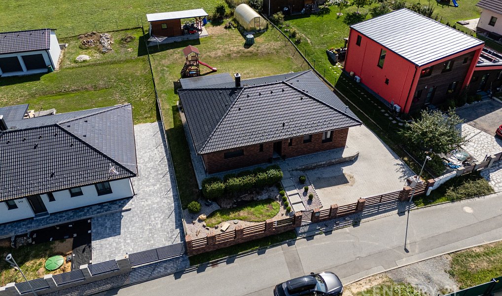 Prodej domu 112 m² s pozemkem 877 m², Litohlavy – náhled fotky 8