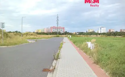 Prodej stavebního pozemku 1 462 m², Hradecká, Ostrava - Svinov
