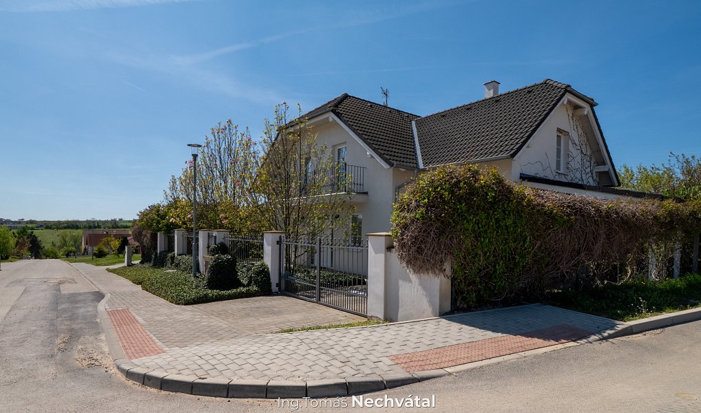 Prodej domu 135 m² s pozemkem 987 m², Těšetice – náhled fotky 3