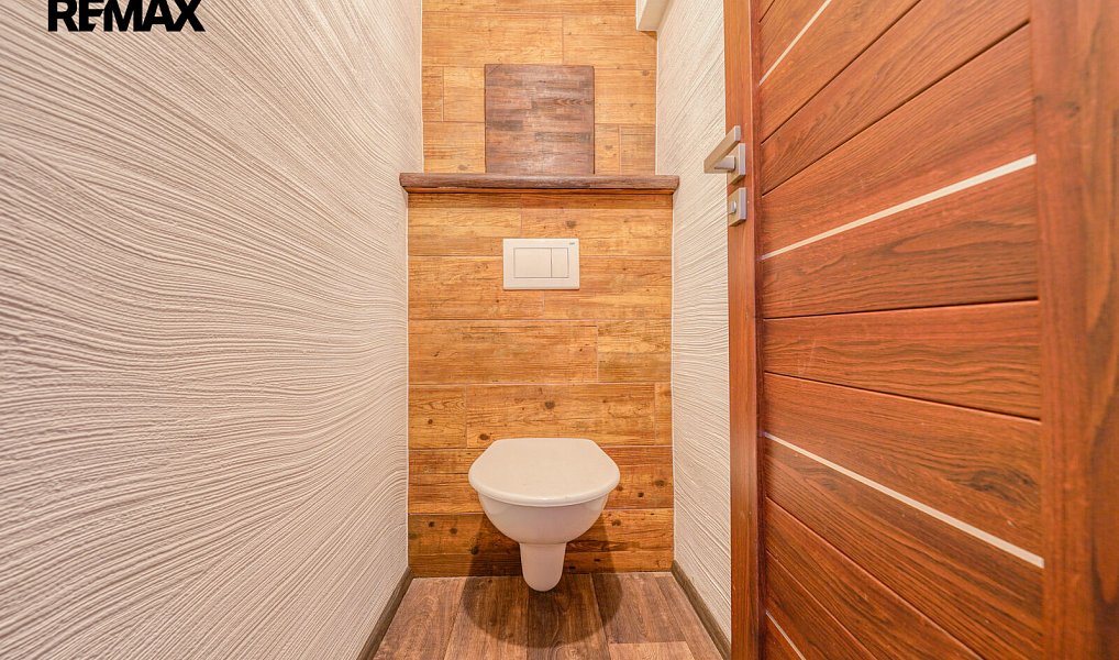 Prodej domu 230 m² s pozemkem 1 093 m², Zbůch – náhled fotky 14