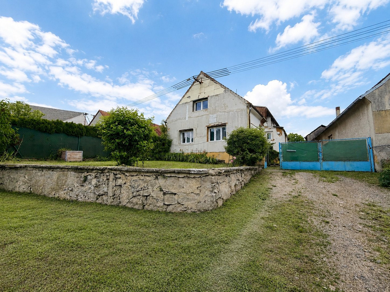 Prodej domu 380 m² s pozemkem 750 m²