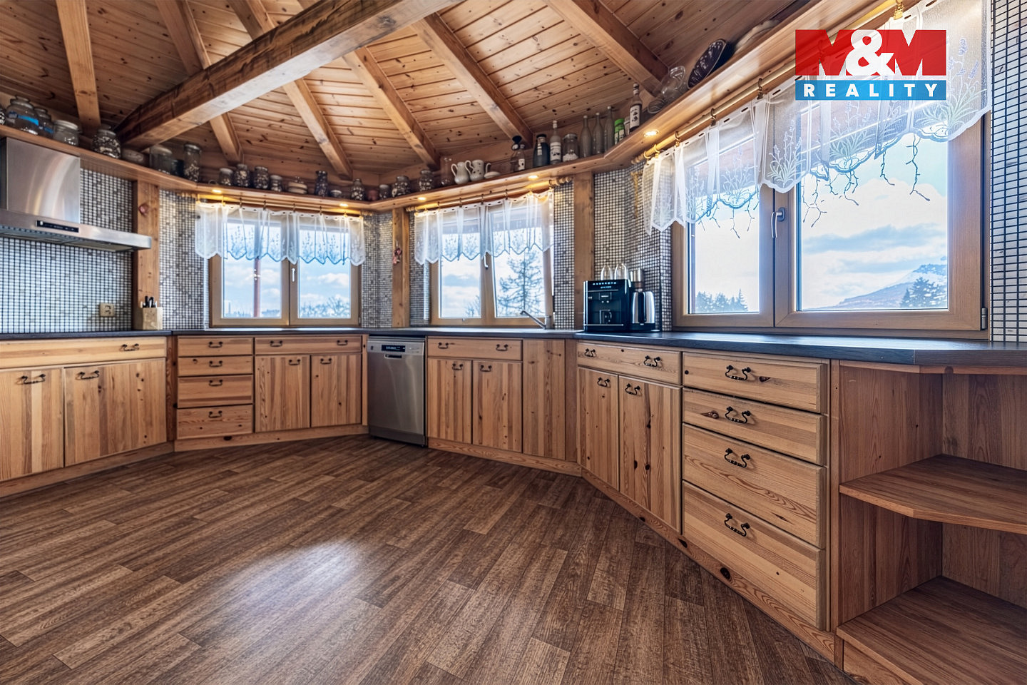Prodej domu 384 m² s pozemkem 2 948 m² — photo 4