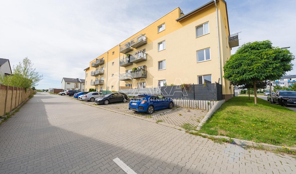 Prodej bytu 2+kk 53 m², Chýně – náhled fotky 20