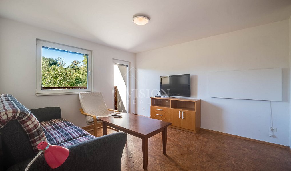 Prodej ubytovacího objektu 1 050 m², Varvažov – náhled fotky 17