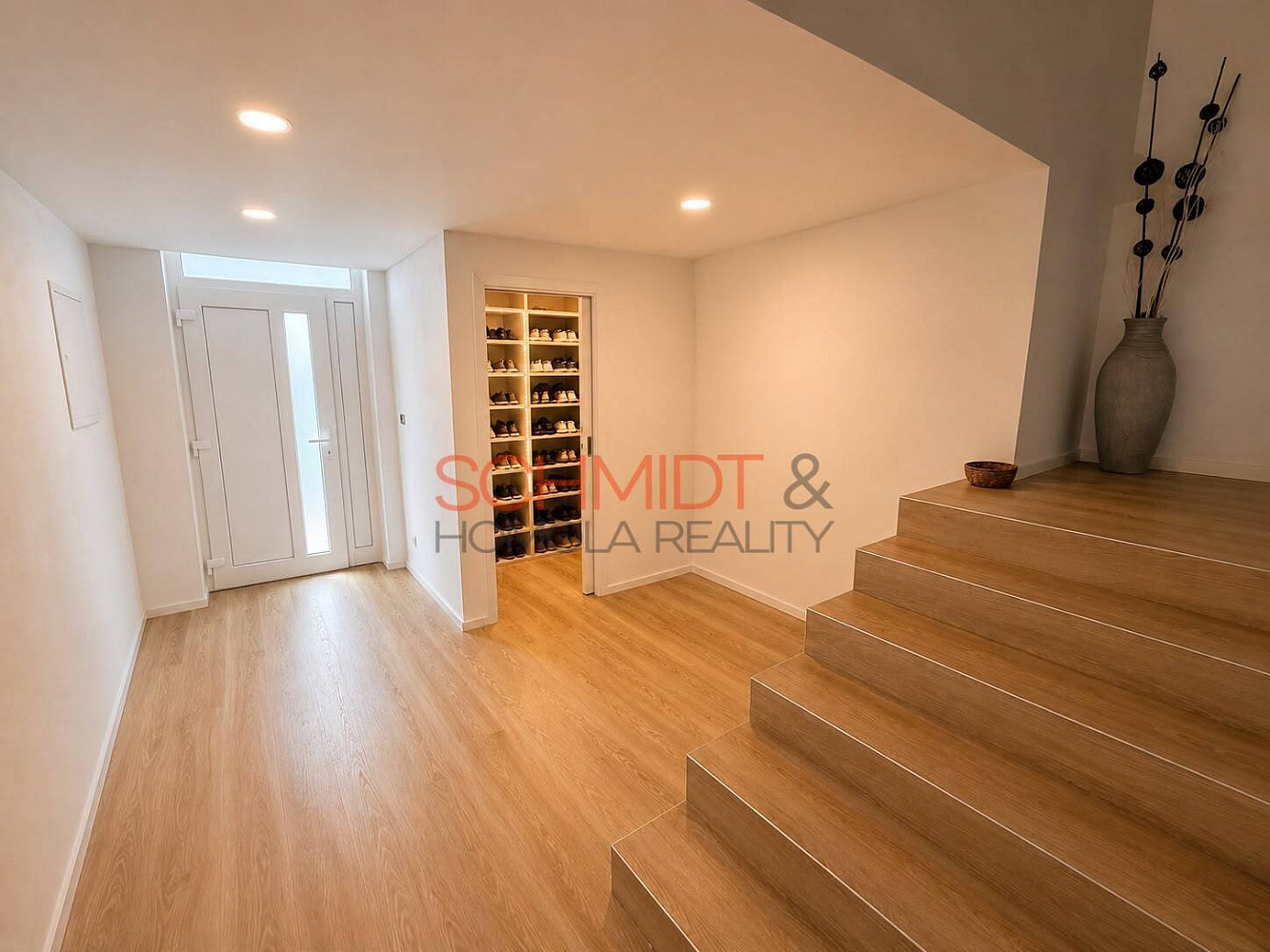 Prodej domu 199 m² s pozemkem 674 m² – fotografie 3