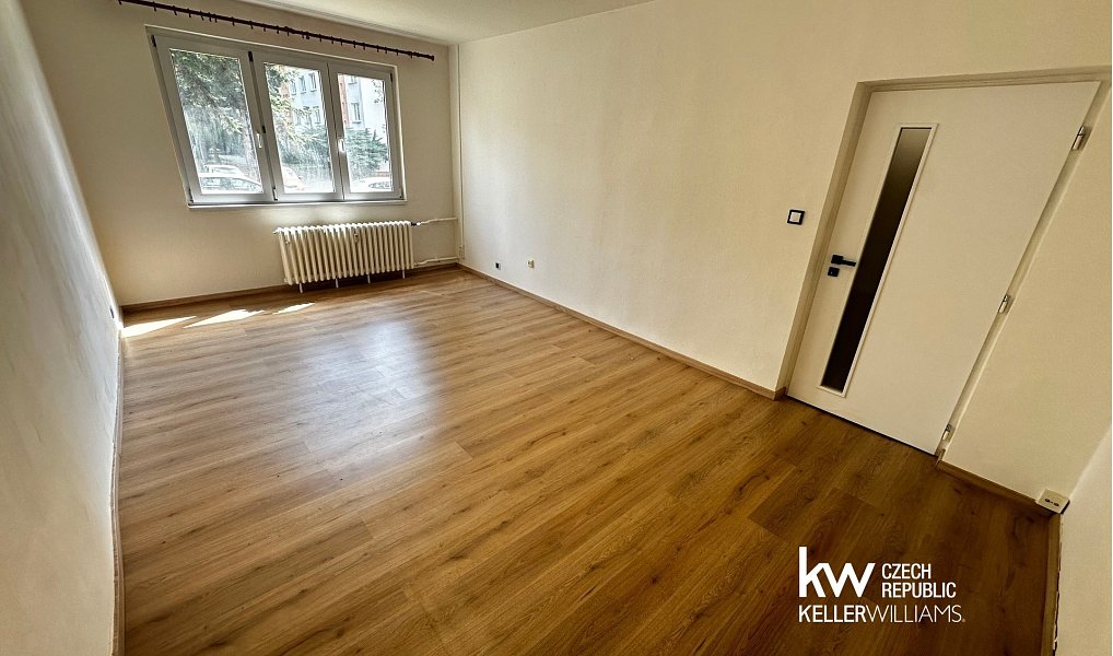 Prodej bytu 1+1 40 m², Kladno – náhled fotky 2