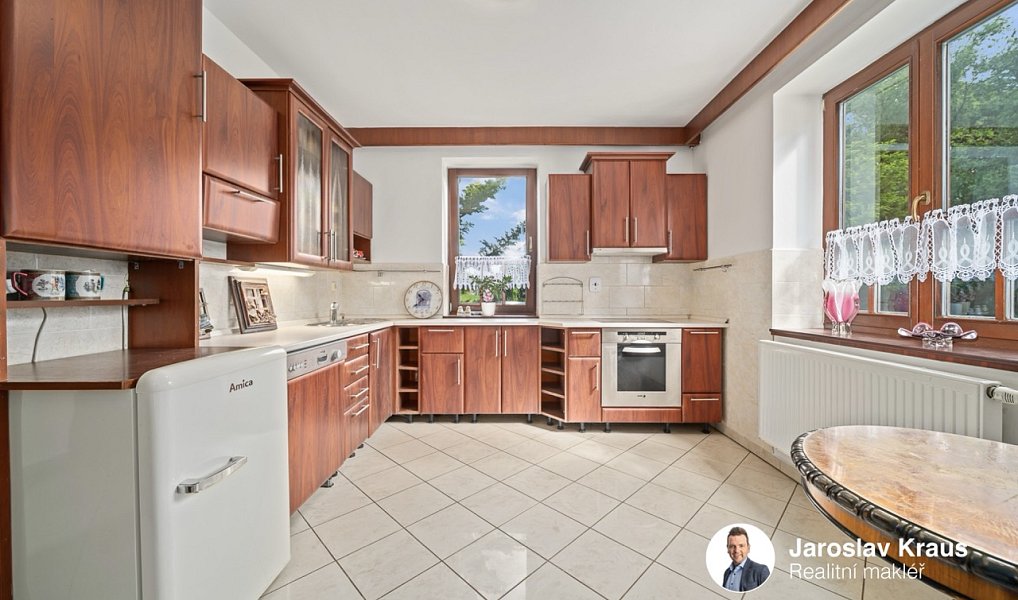Prodej domu 286 m² s pozemkem 4 548 m², Jičín – náhled fotky 15