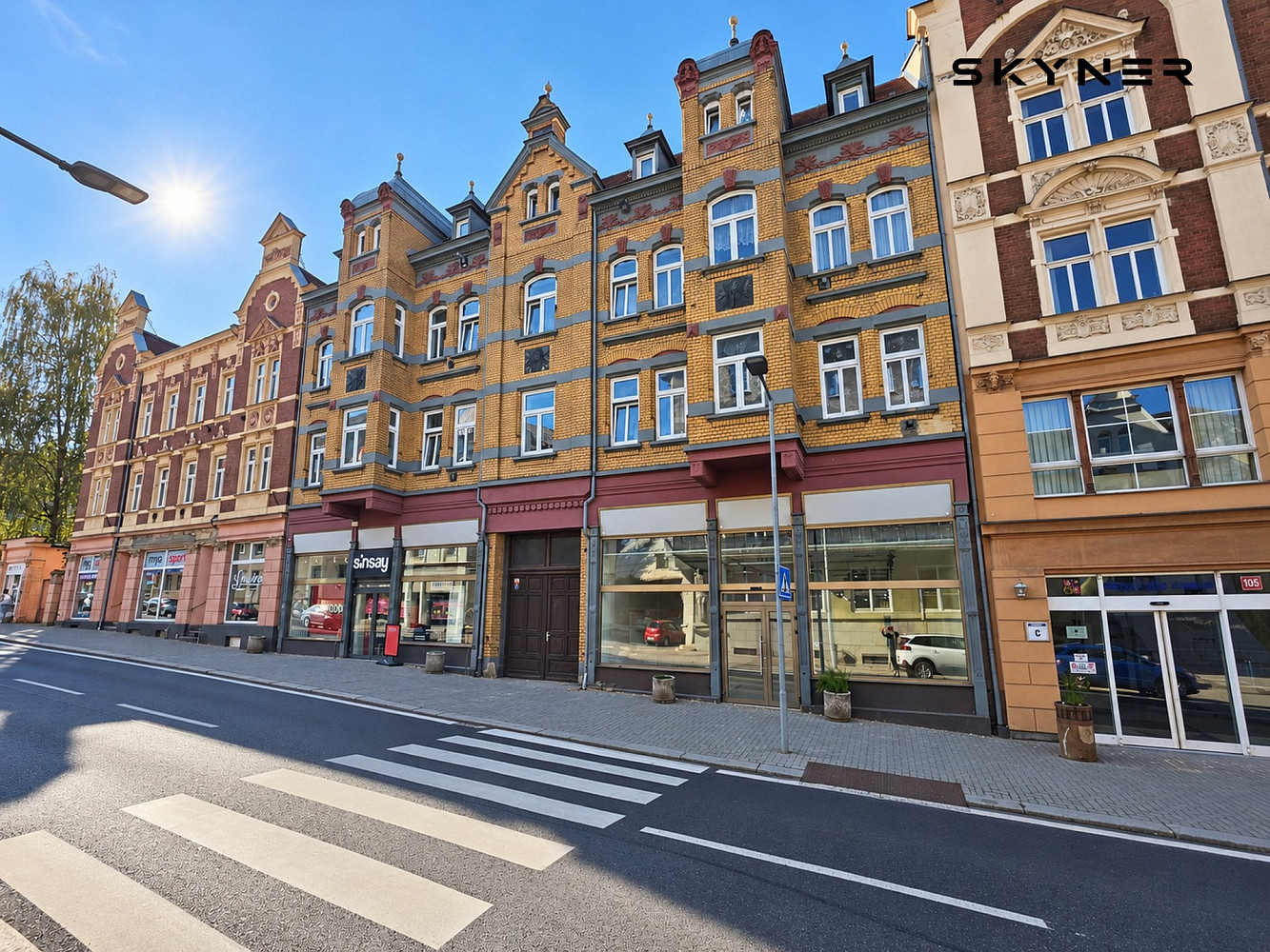 Pronájem obchodních prostor 280 m²