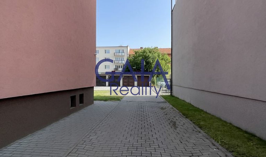 Pronájem bytu 2+1 56 m², Kyjov – náhled fotky 13