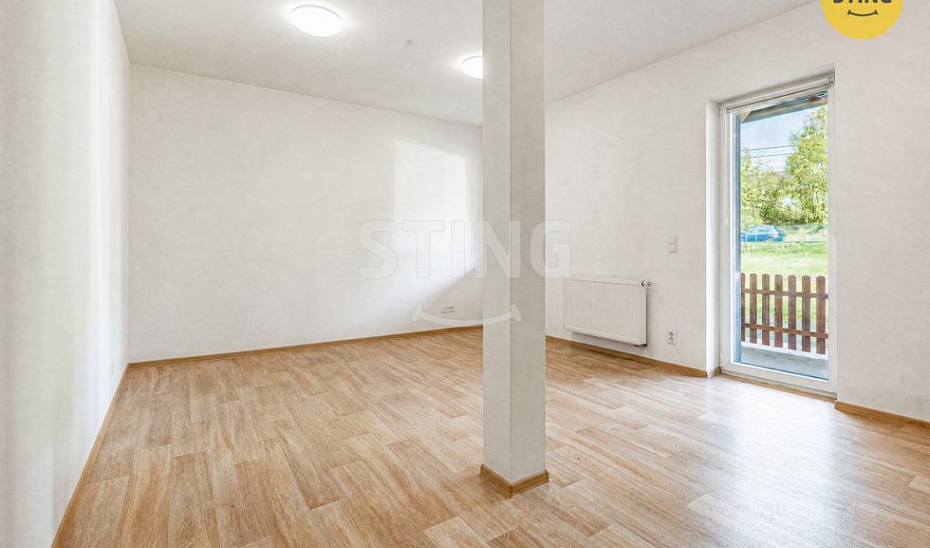 Prodej komerčního objektu (jiného typu) 650 m², Návsí – náhled fotky 8