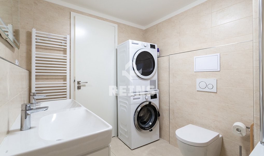 Prodej bytu 4+kk 146 m², Praha – náhled fotky 20