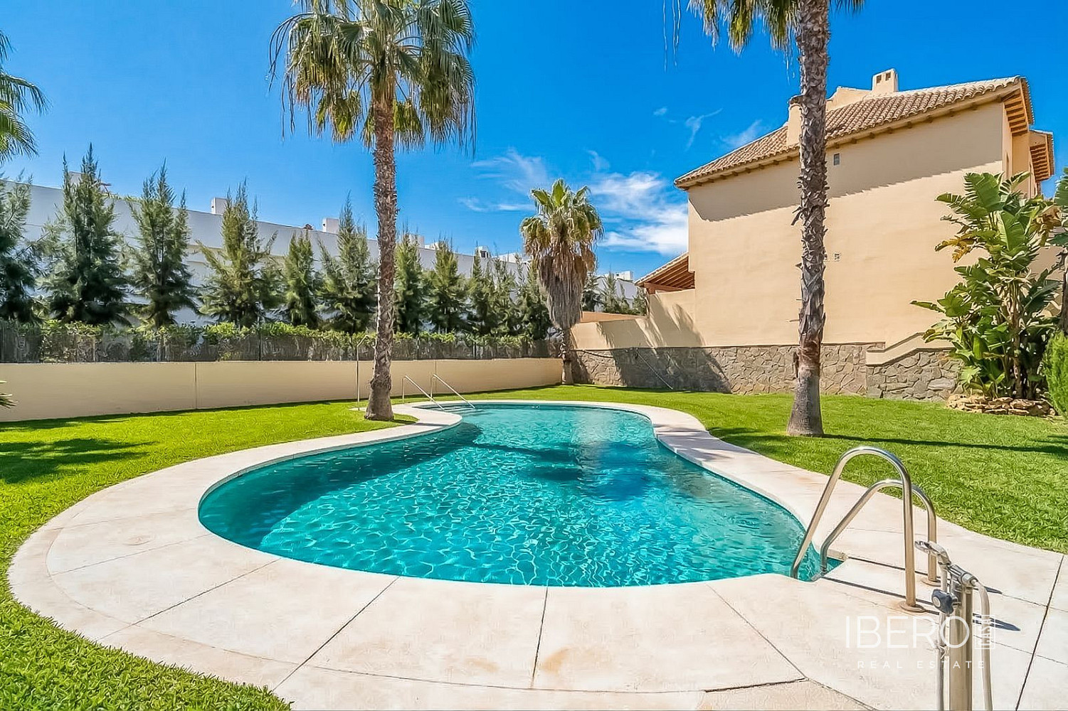 Casa 5+kk – Mijas, Urbanización Sitio de Calahonda - Vista 2