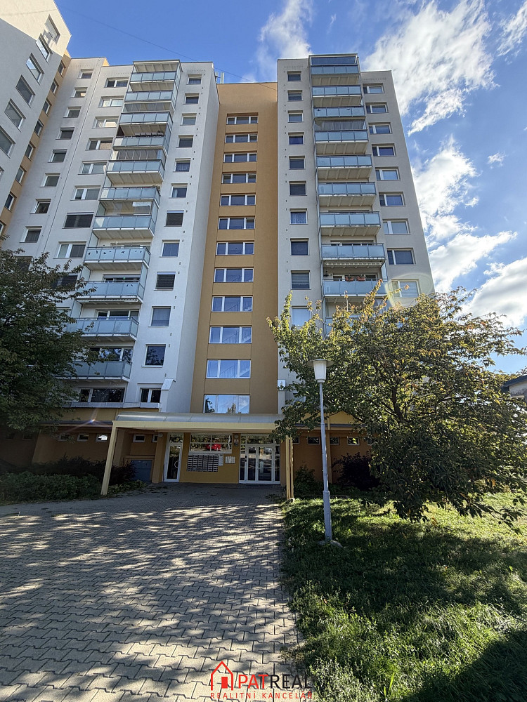 3 rooms, 84.0 m² in Brno