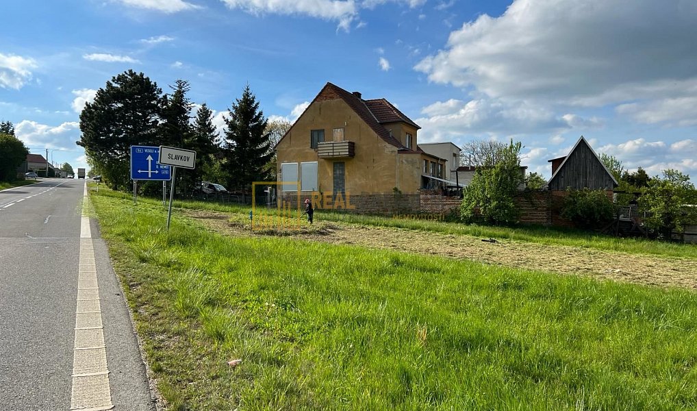 Prodej stavebního pozemku 3 858 m², Slavkov – náhled fotky 4