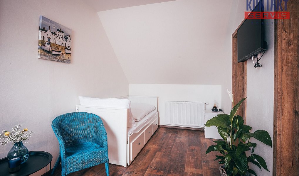 Pronájem chaty/chalupy 247 m² s pozemkem 1 065 m², Mojné – náhled fotky 22