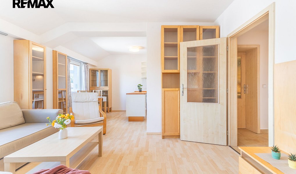 Prodej bytu 2+kk 43 m², Dobřichovice – náhled fotky 2