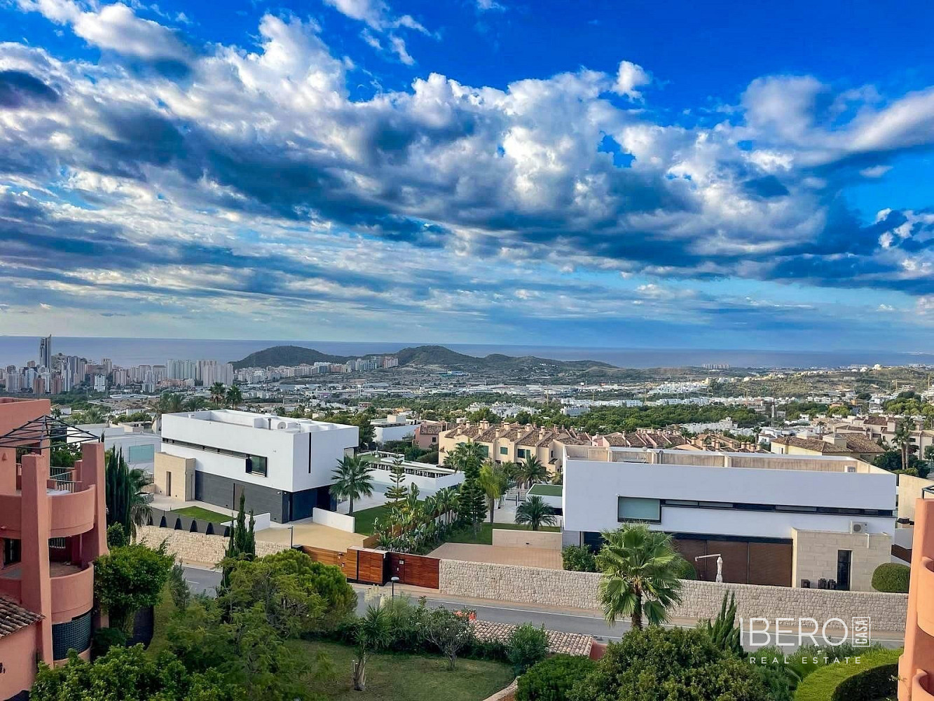 Prodej bytu 4+kk 125 m² - Vista 2