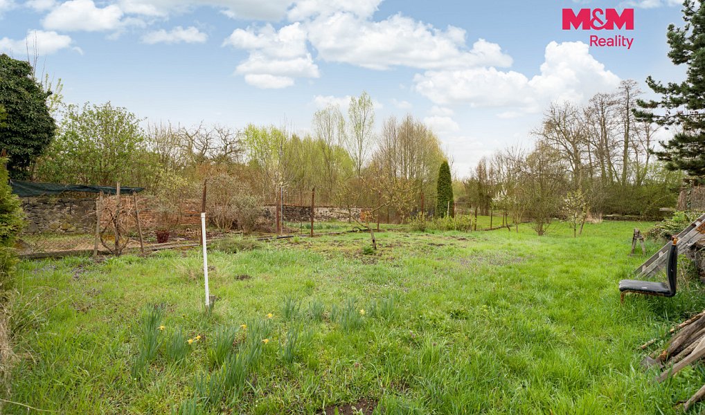 Prodej zahrady 1 050 m², Hostomice – náhled fotky 4