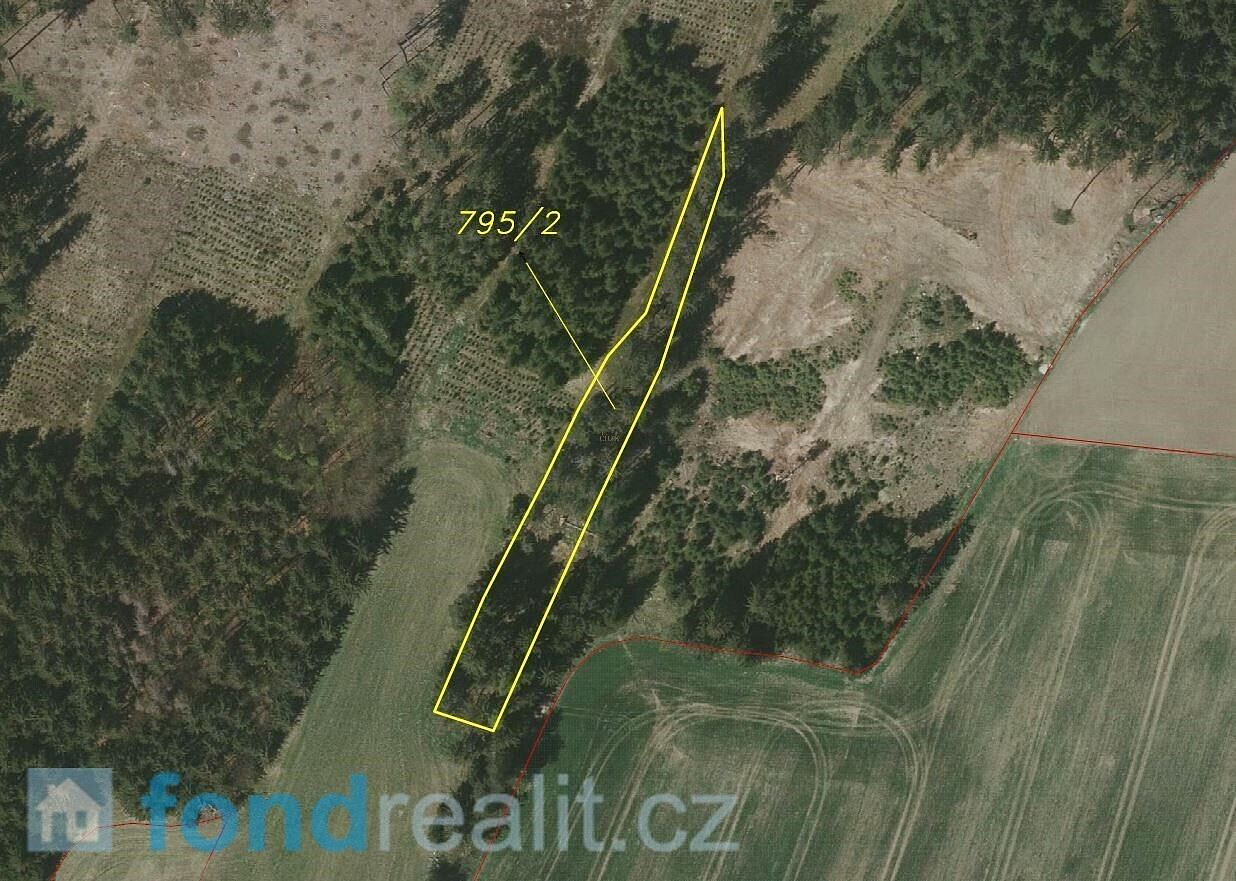 Prodej pozemku 1 694 m² – fotografie 3