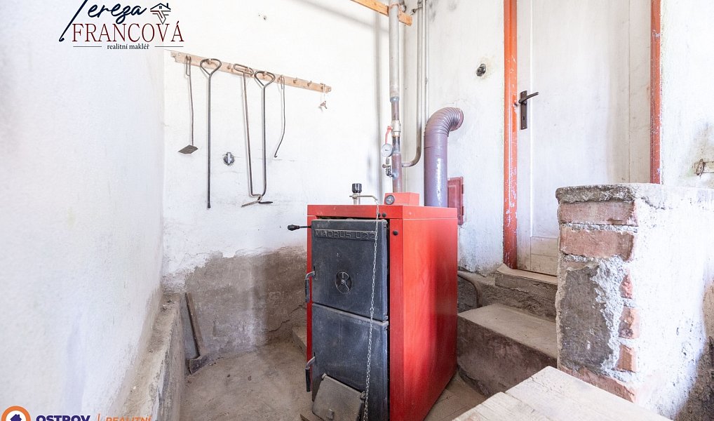 Prodej domu 222 m² s pozemkem 1 711 m², Šternberk – náhled fotky 27