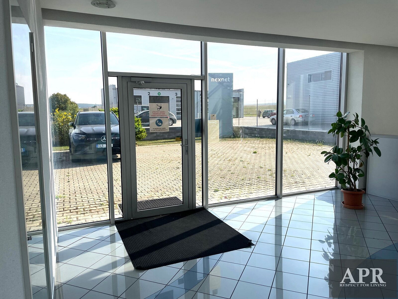 Pronájem kanceláře 48 m² — photo 4