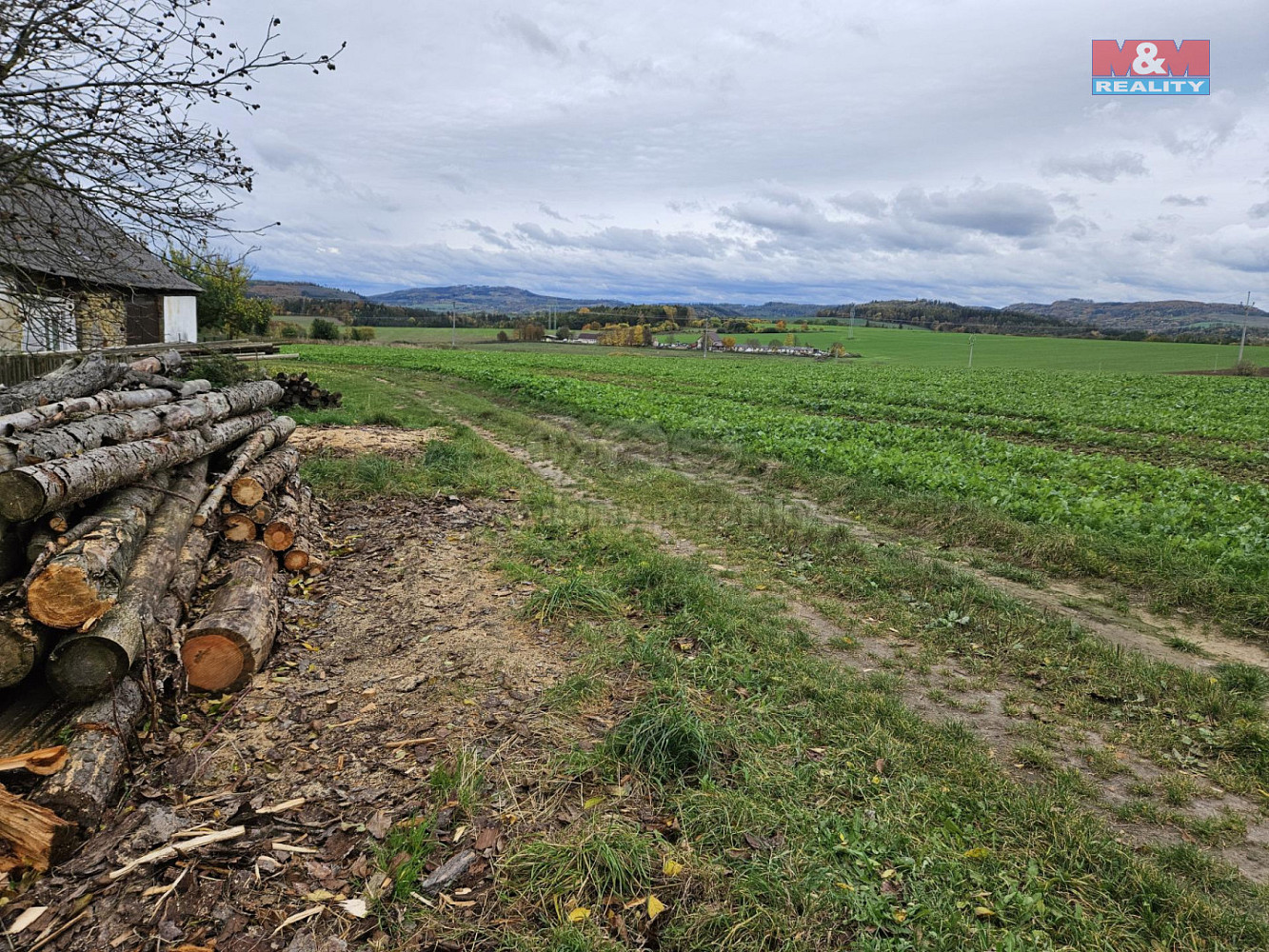 Prodej pole 1 577 m² – fotografie 2