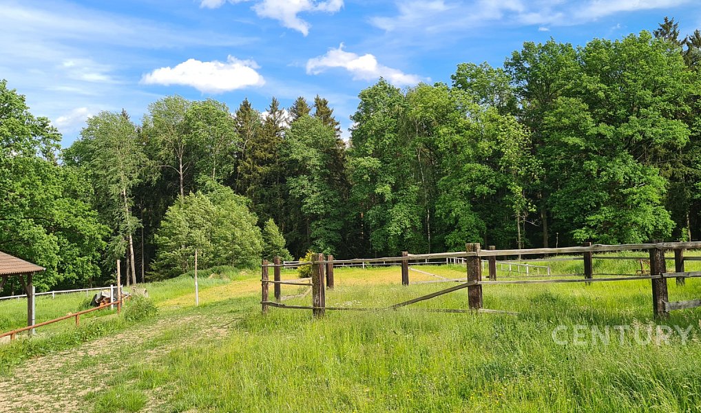 Prodej zemědělského objektu 600 m², Kamenný Újezd – náhled fotky 14