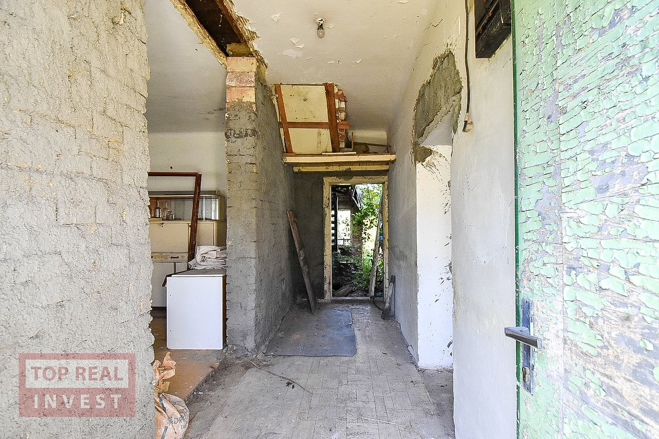 Prodej stavebního pozemku 777 m² – pohled 5