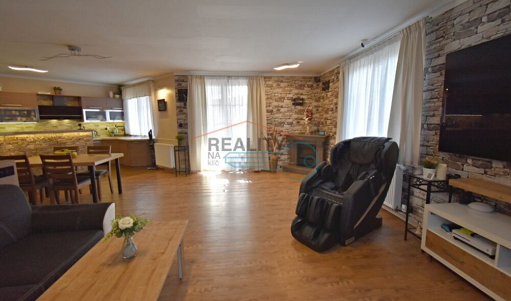 Prodej domu 137 m² s pozemkem 1 035 m², Pětihosty – náhled fotky 11