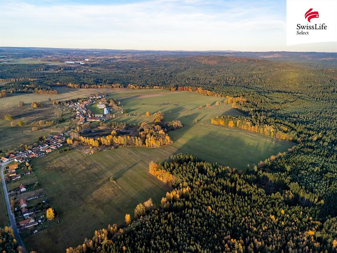 Prodej stavebního pozemku 1 747 m² – fotografie 2