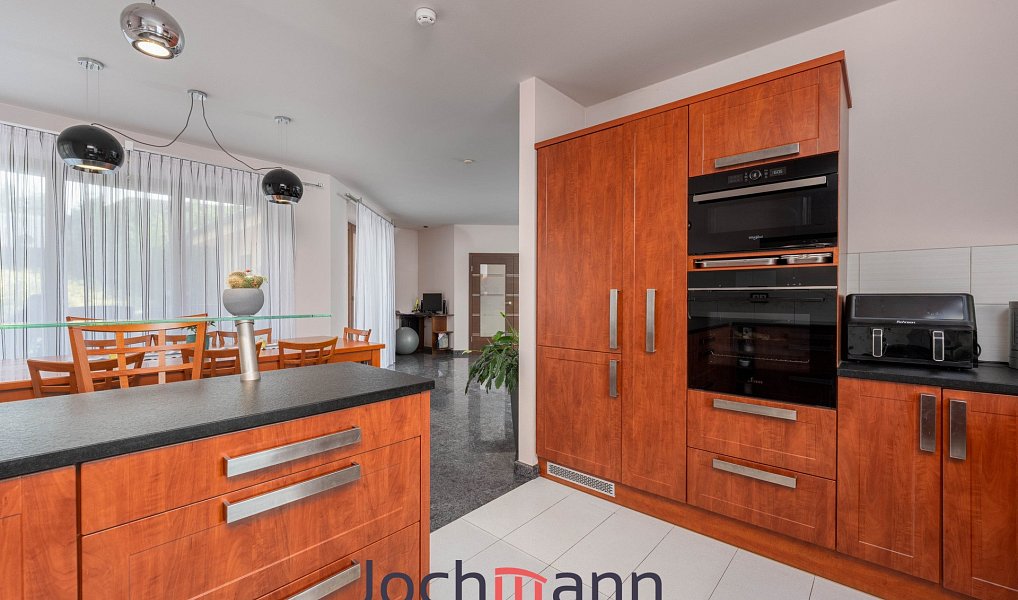Prodej domu 274 m² s pozemkem 1 138 m², Rudolfov – náhled fotky 5