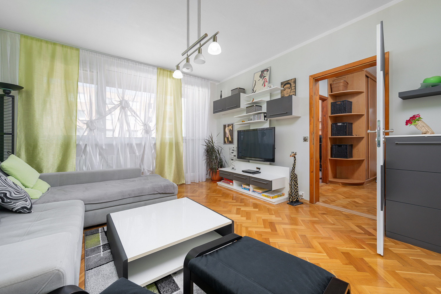 Prodej bytu 3+1 70 m² — photo 3