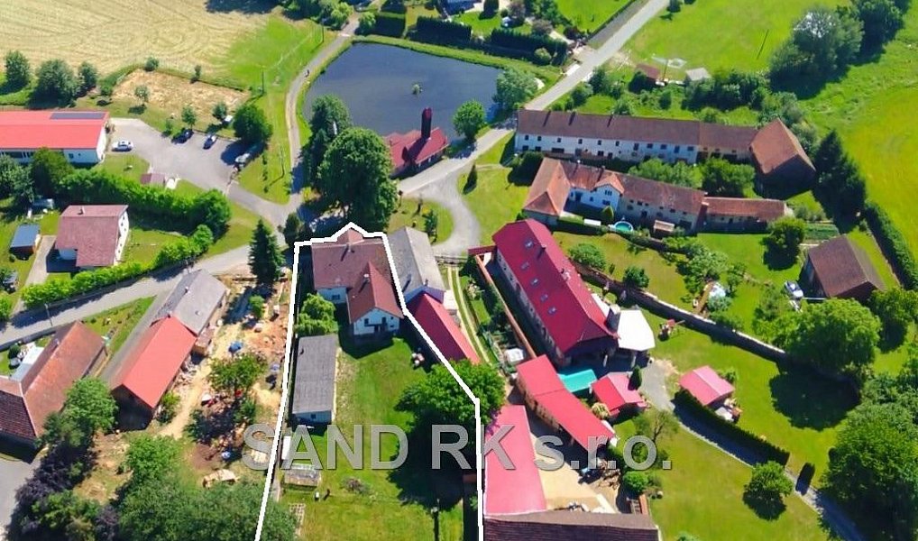 Prodej domu 196 m² s pozemkem 2 016 m², Meclov – náhled fotky 2