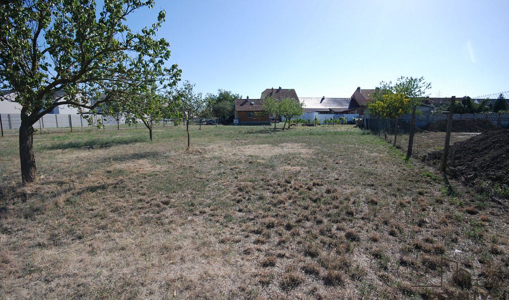 Prodej stavebního pozemku 580 m², Velké Němčice – náhled fotky 4