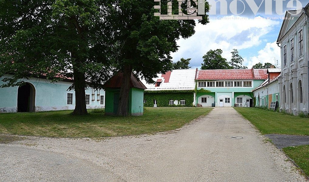Prodej domu 11 429 m² s pozemkem 31 573 m², Hatín – náhled fotky 19