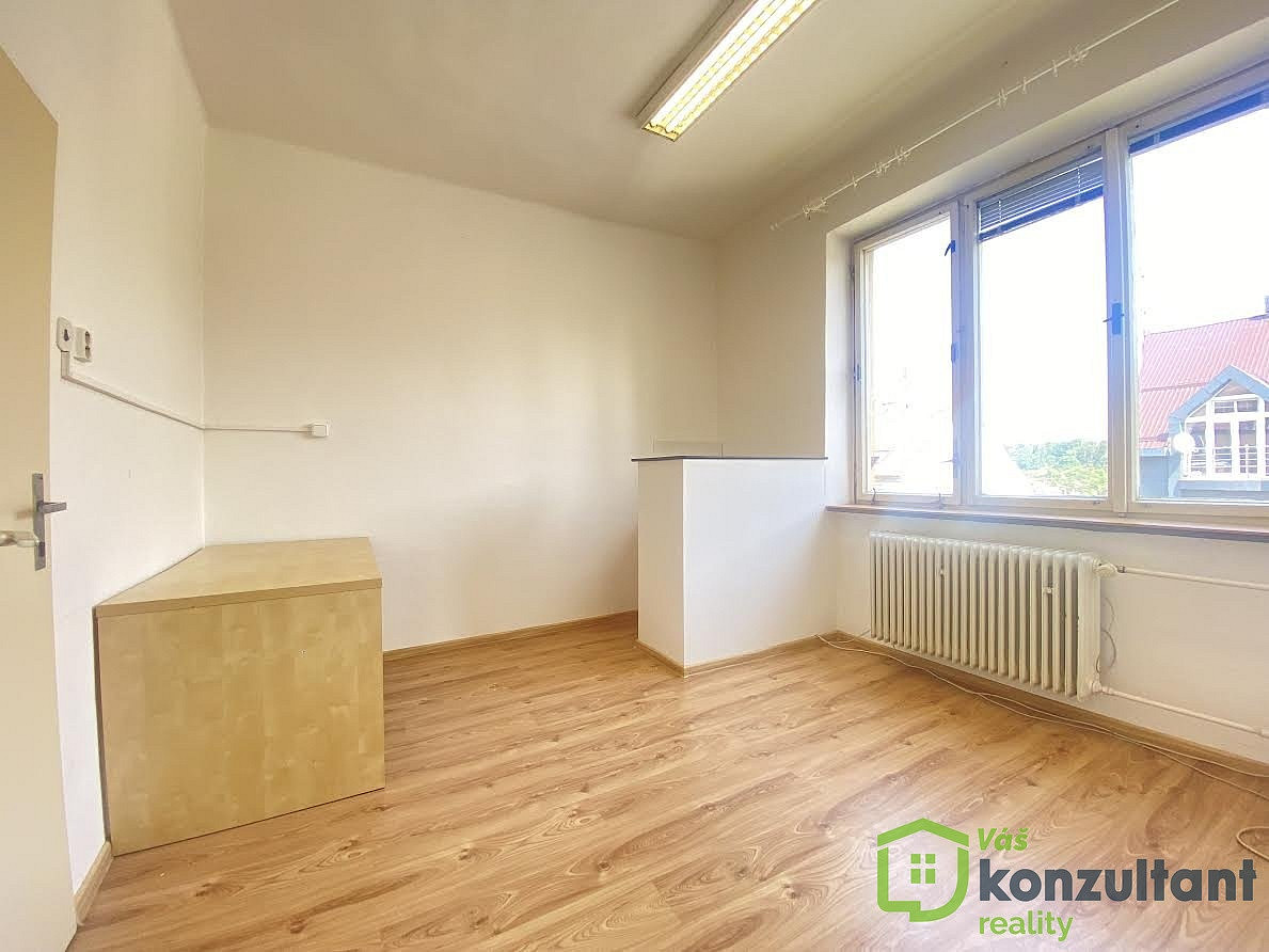 Pronájem bytu atypického 15 m² – fotografie 4