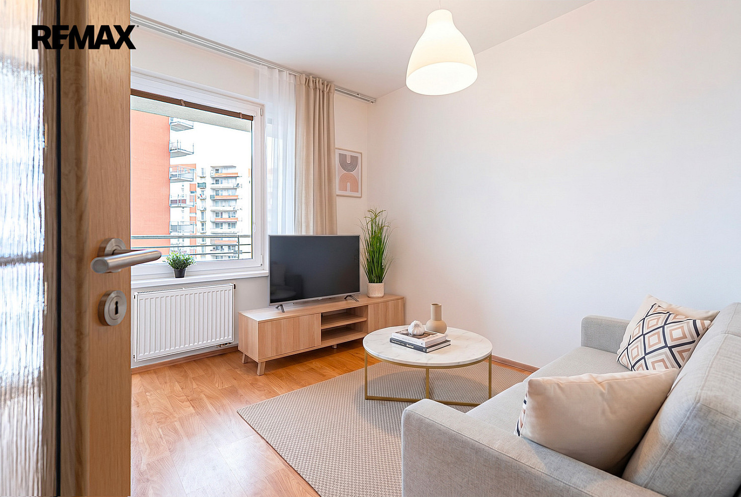 Prodej bytu 2+kk 51 m² – pohled 2